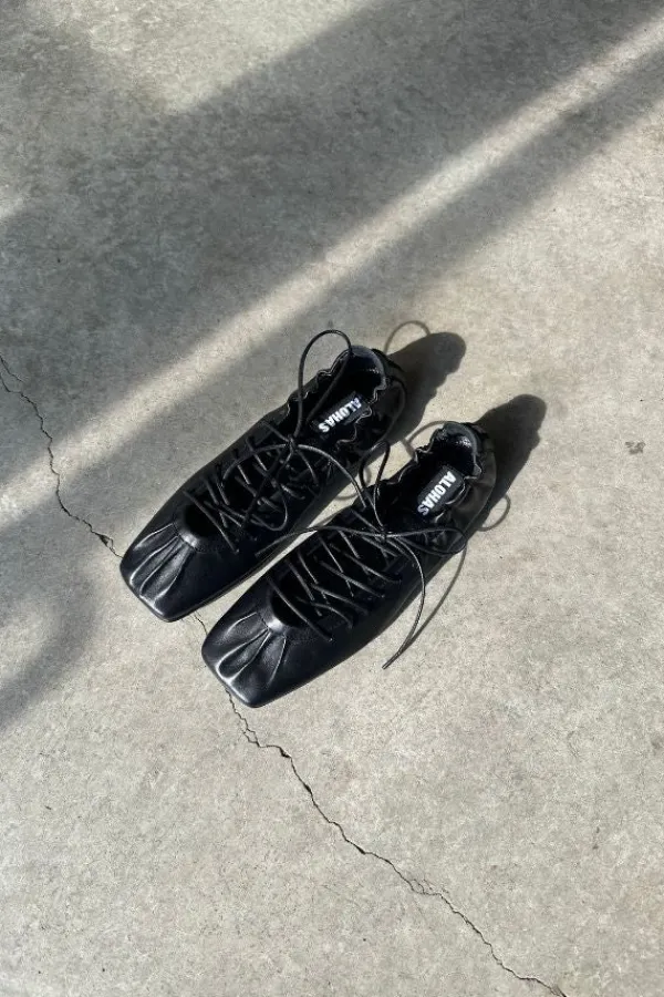 Shoes>Alohas Aureline Leather Ballet Flats | Black