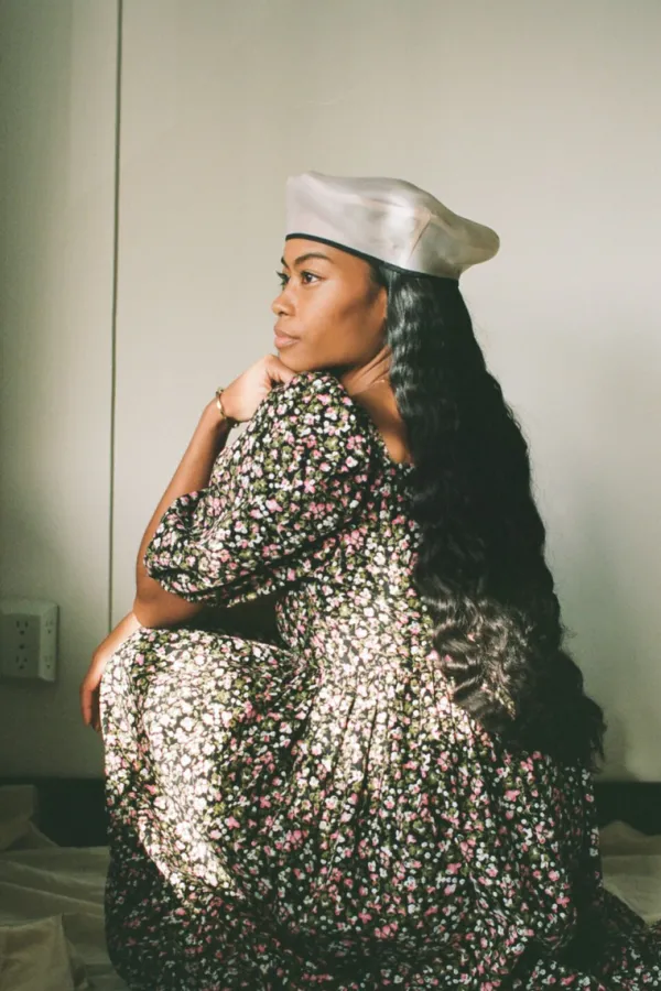Accessories>A Bronze Age Bon Bon Hat Champagne Organza