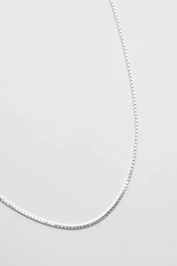 Jewelry>Wolf Circus Box Chain Necklace | Silver