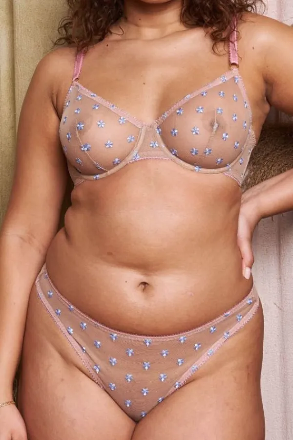 Lingerie>Dora Larsen Clover Embroidery Thong | Nude