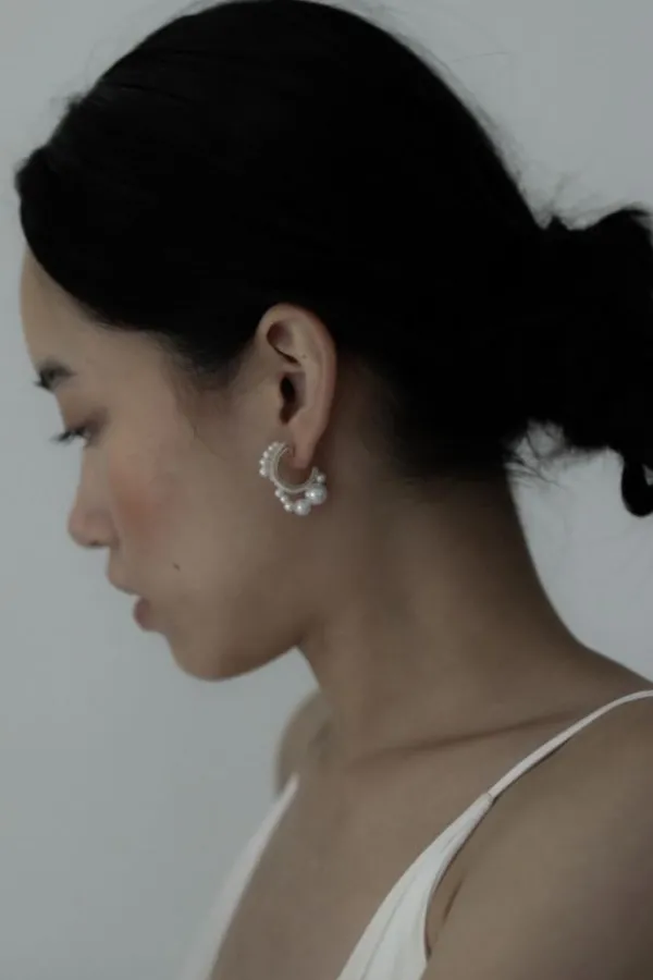 Bridal Accessories|Jewelry>A. B. Ellie Demi Pearl Hoop Earring