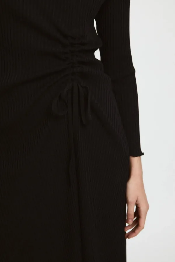 Dresses><noscript><img width=