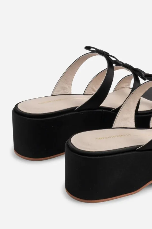 Shoes><noscript><img width=