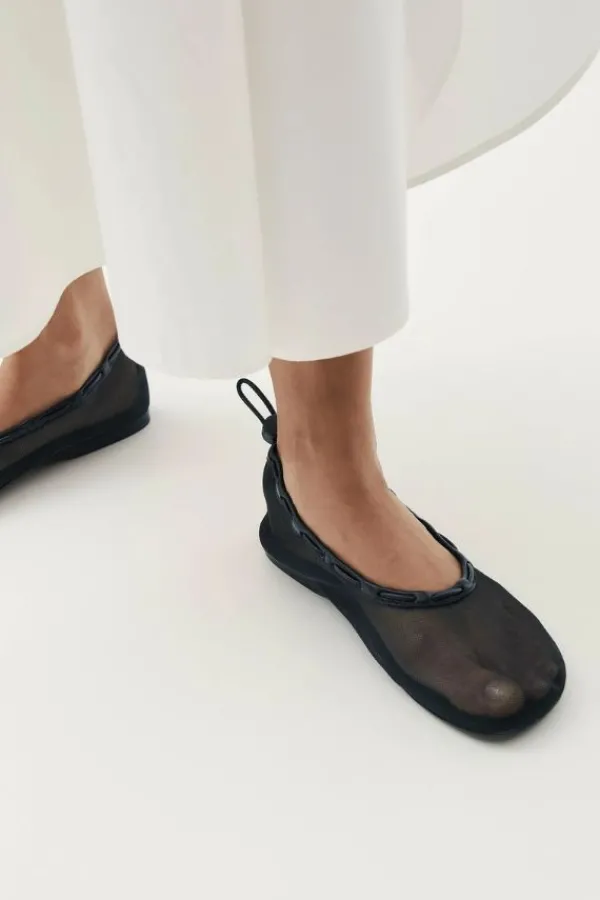 Shoes>Alohas Gill Mesh Ballet Flats | Black