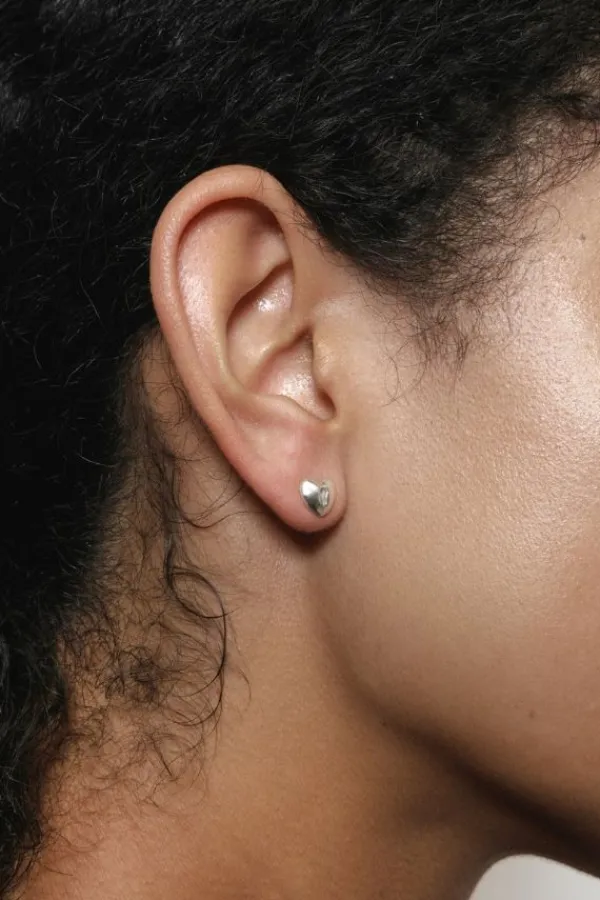 Jewelry>Wolf Circus Heart Lock Charm Studs | Gold