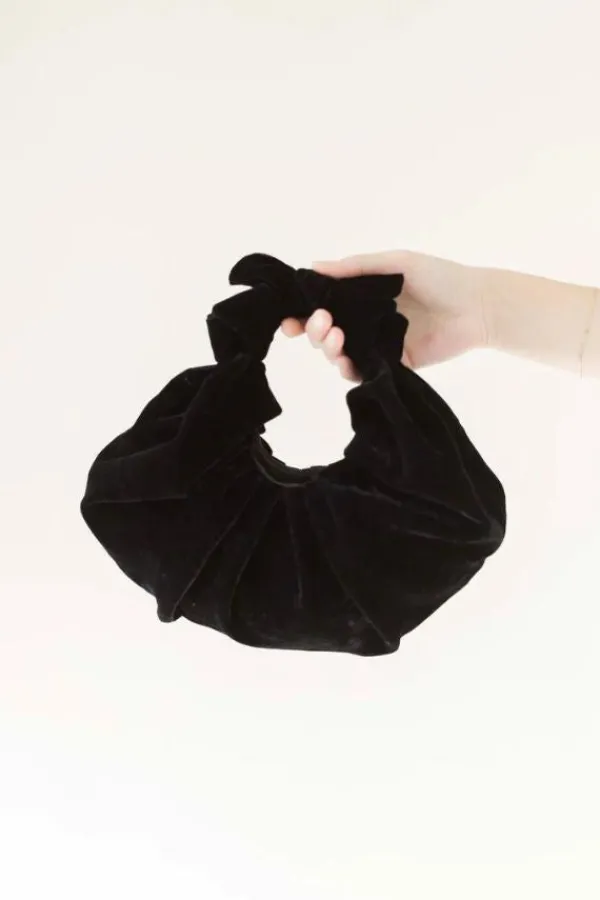 Accessories>A Bronze Age Kiku Croissant Bag | Black Velvet