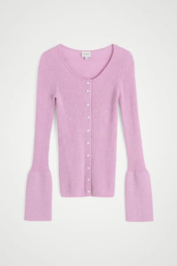 Tops><noscript><img width=