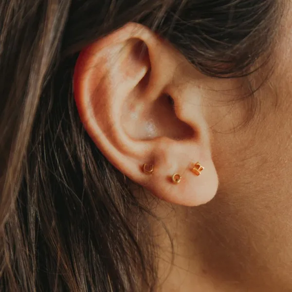 Jewelry>Studio Grun P Stud 18K Gold